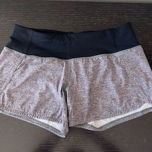 Lululemon shorts size 6